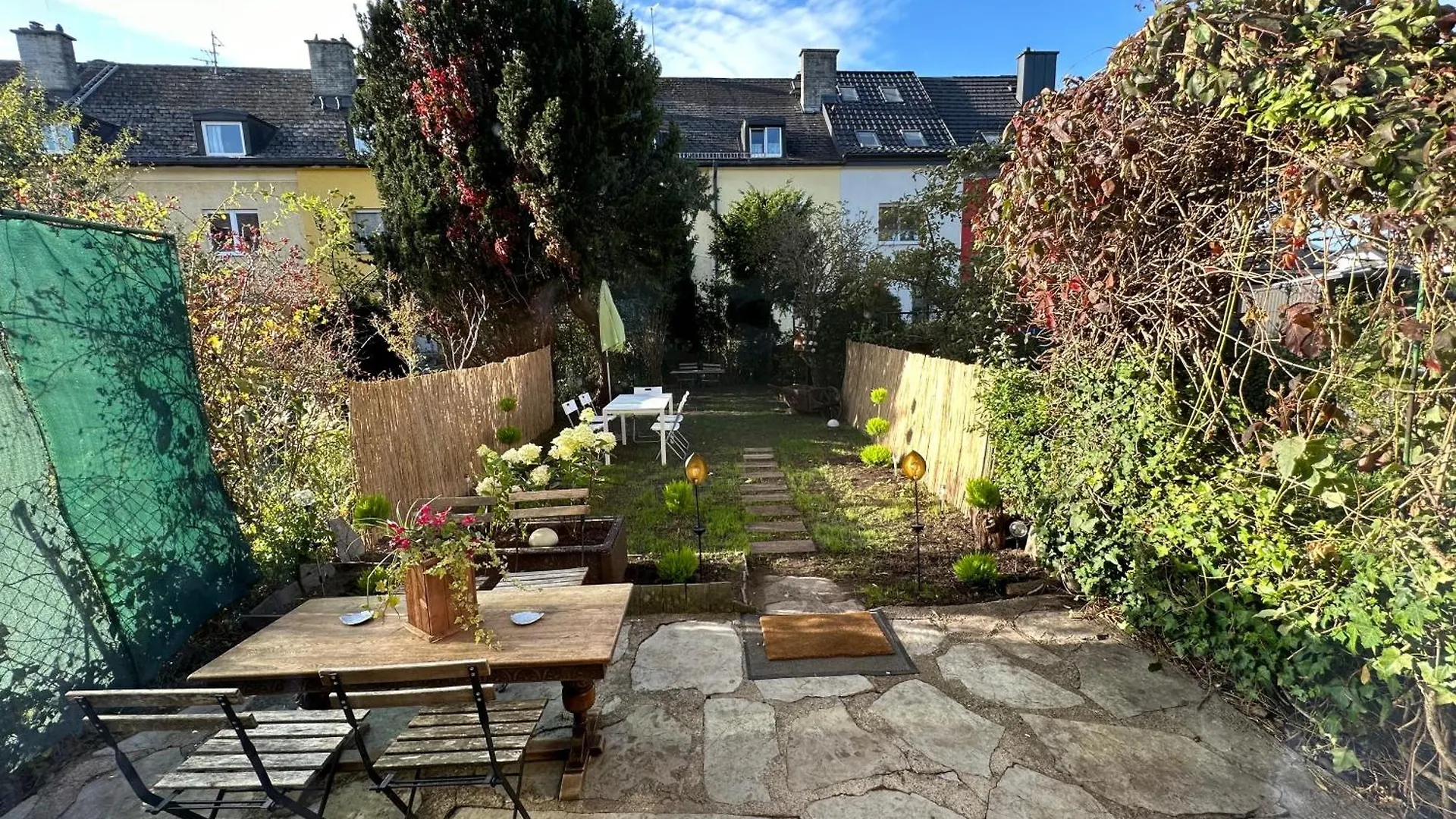 The Peaceful Garden Stay & Free Parking Salzburgo 0*,  Austria