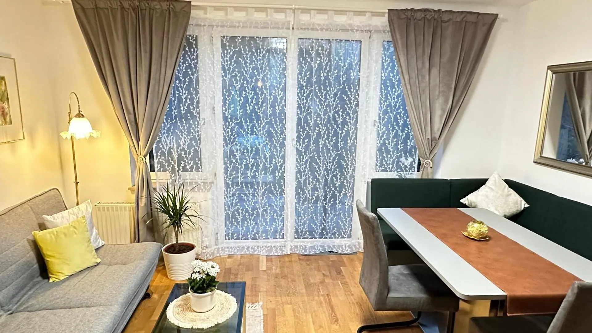 The Peaceful Garden Stay & Free Parking Solnohrad 0*,  Rakousko