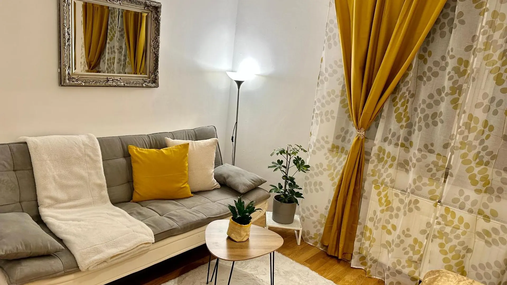 The Peaceful Garden Stay & Free Parking Solnohrad Penzion
