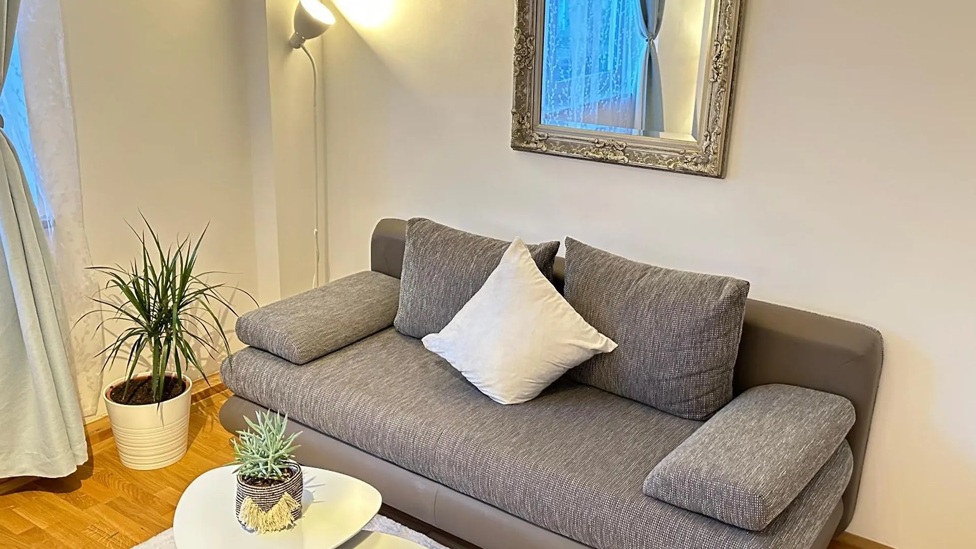 Penzion The Peaceful Garden Stay & Free Parking Solnohrad