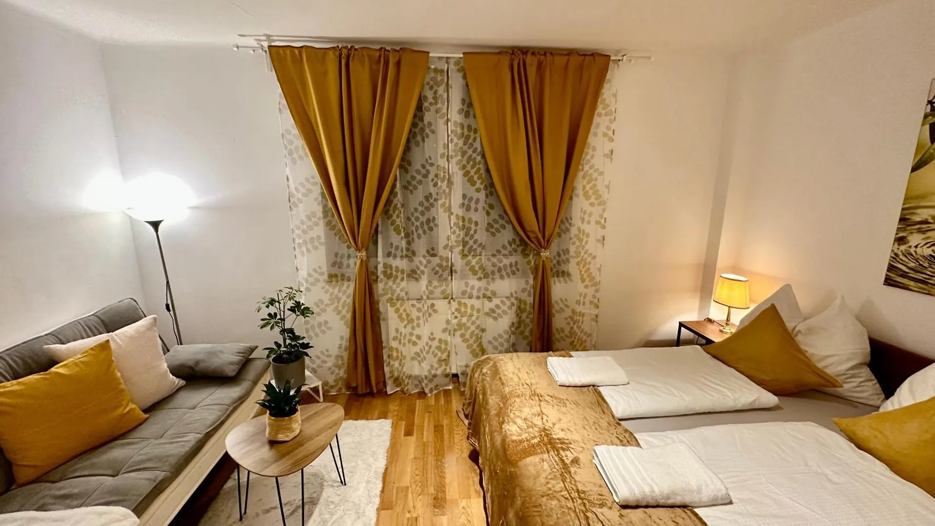 The Peaceful Garden Stay & Free Parking Solnohrad
